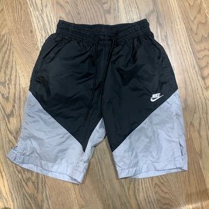 Mens Nike black and gray athletic shorts small